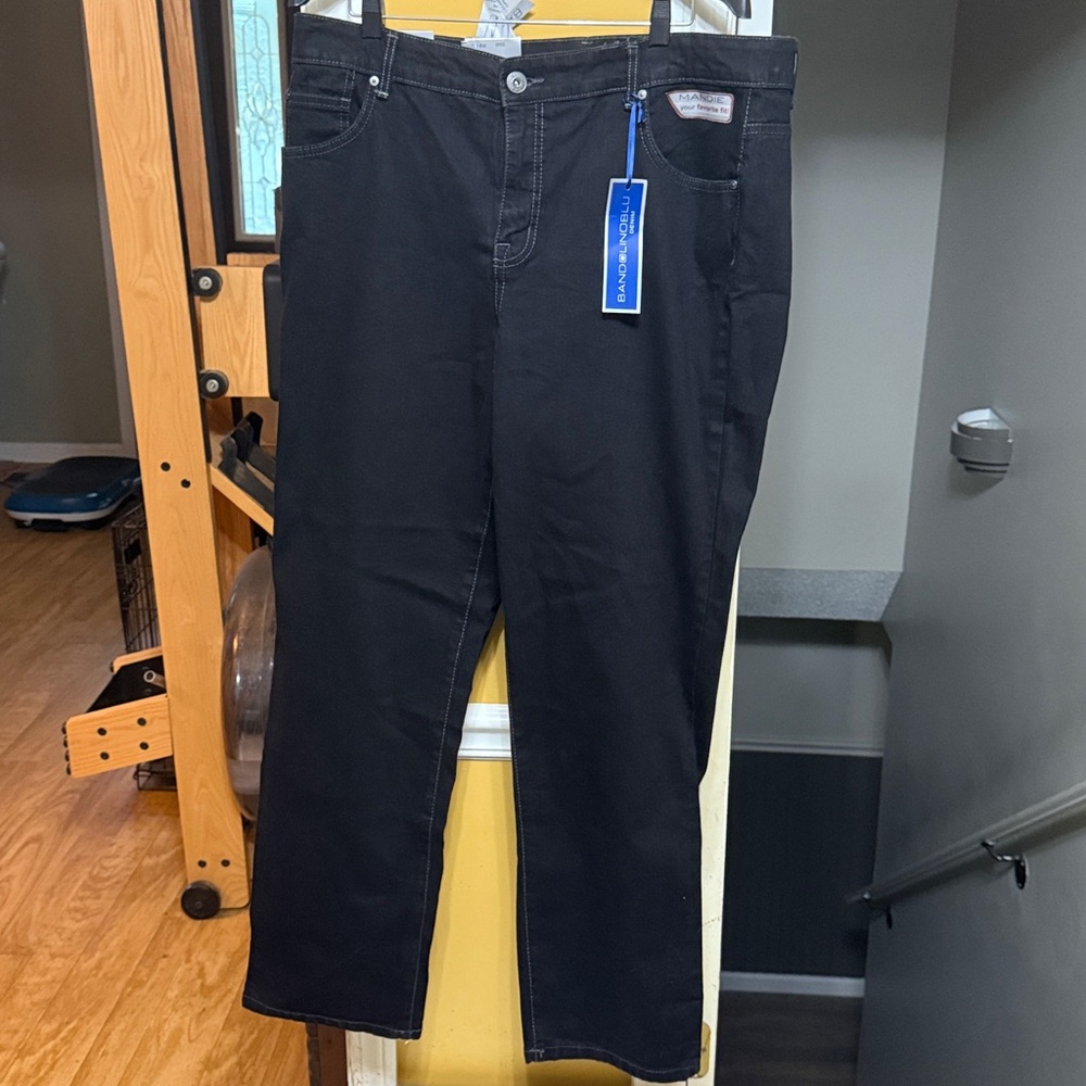 NWT Bandolino Blu Mandie Black Classic Fit Stretch Jeans 18W Plus